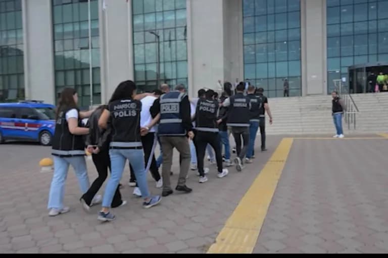 Kırıkkale’de büyük uyuşturucu operasyonu: 107 bin 200 adet ele geçirildi