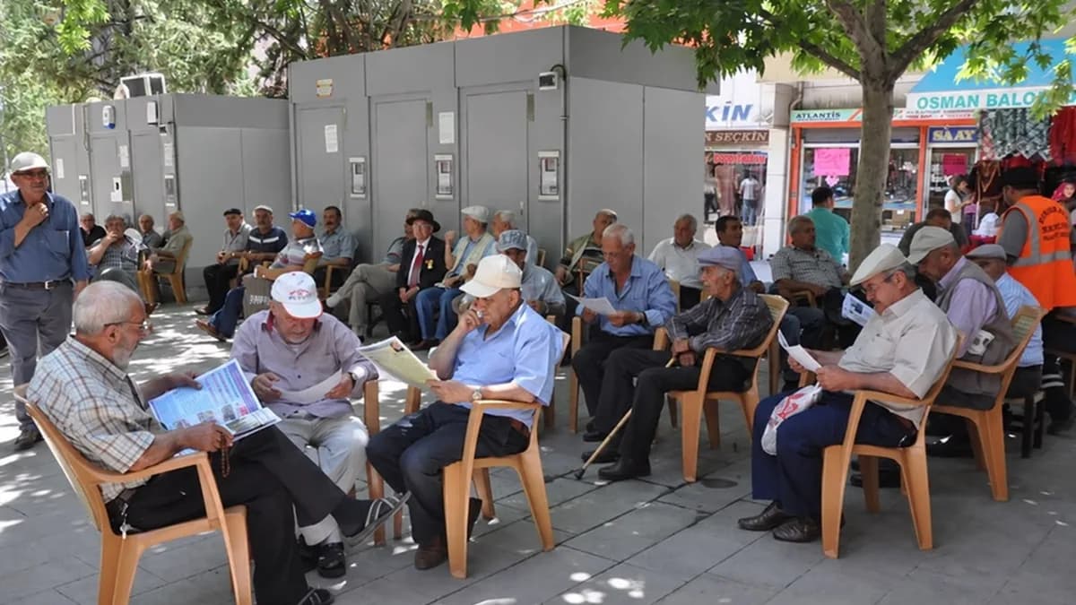 EN DÜŞÜK EMEKLİ AYLIĞI ASGARİ ÜCRETE EŞİTLENİYOR MU? TEKLİF KOMİSYONDA